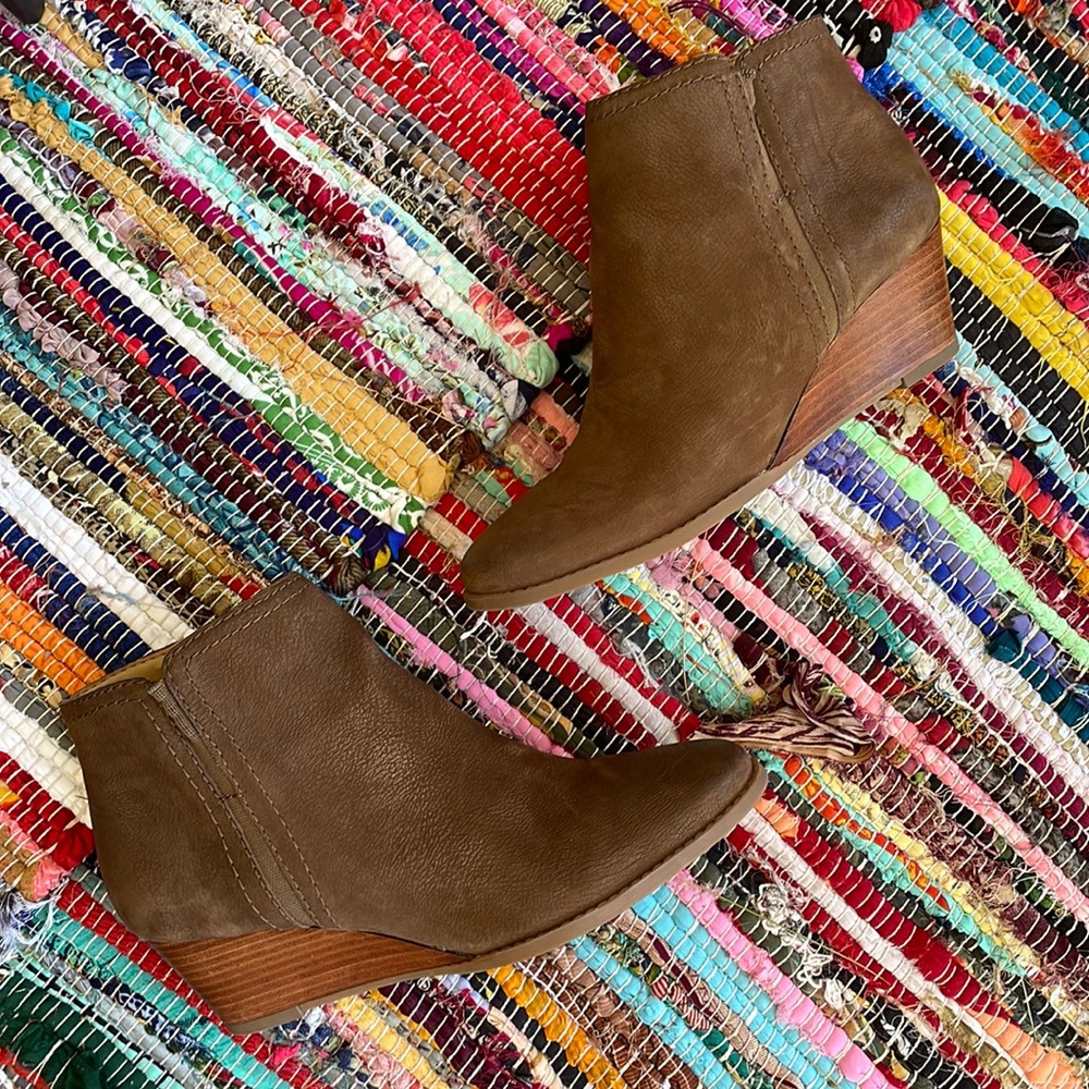 Franco Sanrto leather wedge bootie
